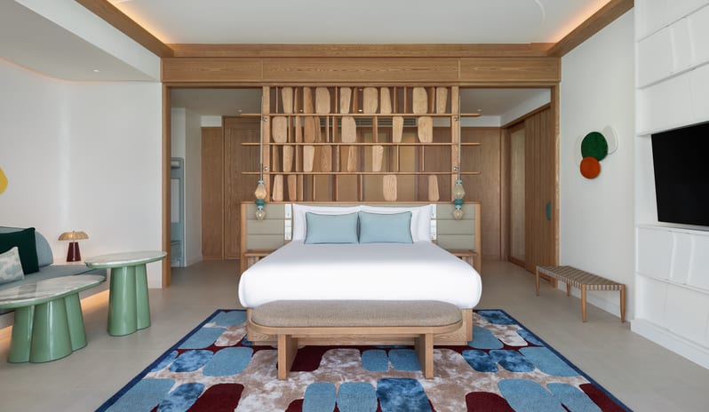 indian-ocean-holidays-maldives-centara-grand-lagoon-maldives-one-bedroom-overwater-villa-with-jacuzzi